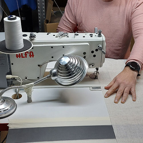 Máquina de coser corticas